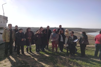 Group photo at the field visit
